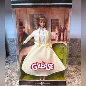 Barbie x Grease SANDY in yellow outfit